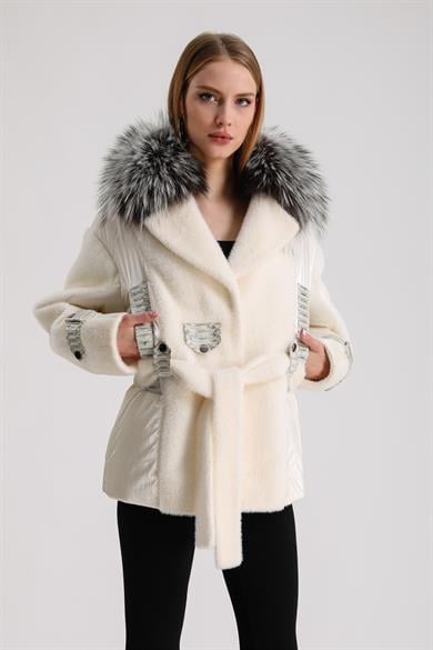 Ecru Wool Coat with Argenté Fox Fur and Python Leather Trim