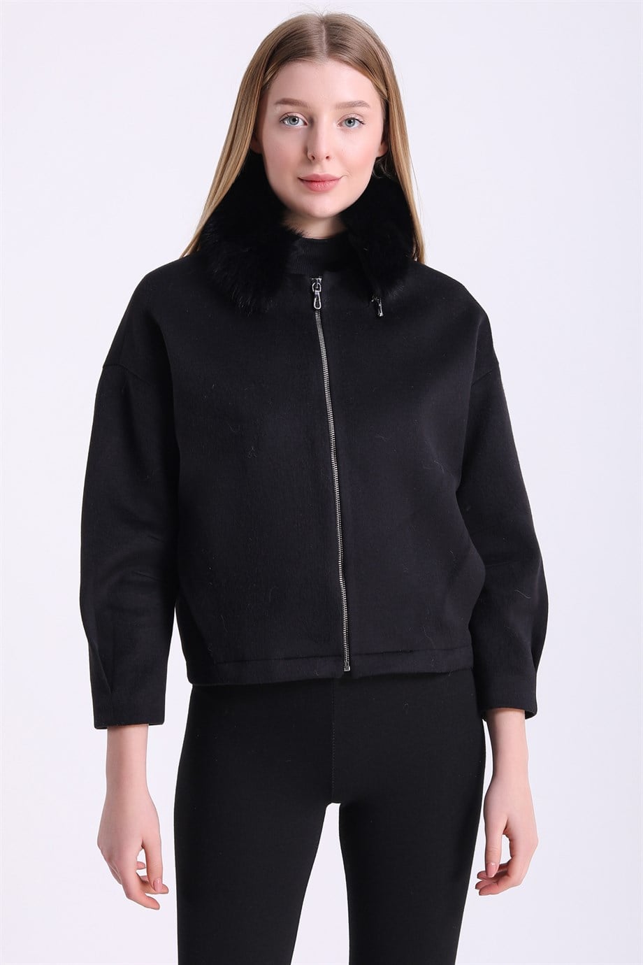 Siyah Tilki Kürk Aksesuarlı Kaşmir CeketCeket