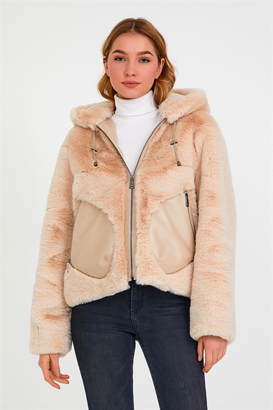 Bej Kuzu Derisi Aksesuarlı Puffer MontMont