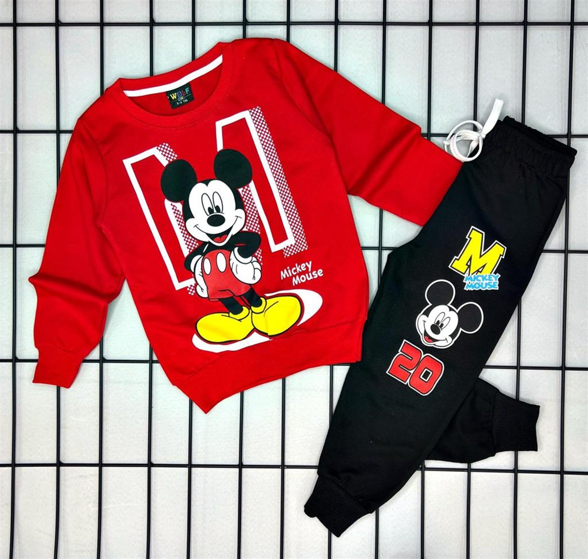 Erkek Mickey Figürlü Kırmızı Eşofman Takımı-Erkek Çocuk Alt Üst Takım-Bebegimindolabinda.com