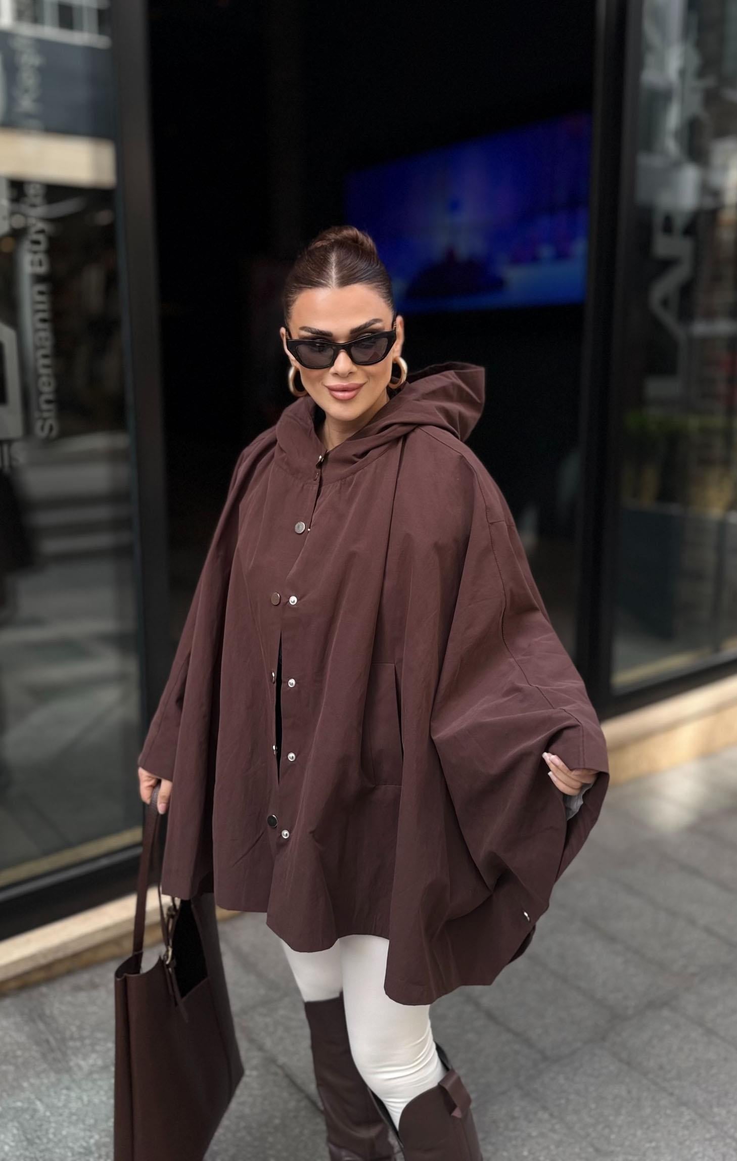 Eswomes Oversize Kesim Geniş Kapişonlu Çıtçıtlı Kısa Trençkot Acı Kahve