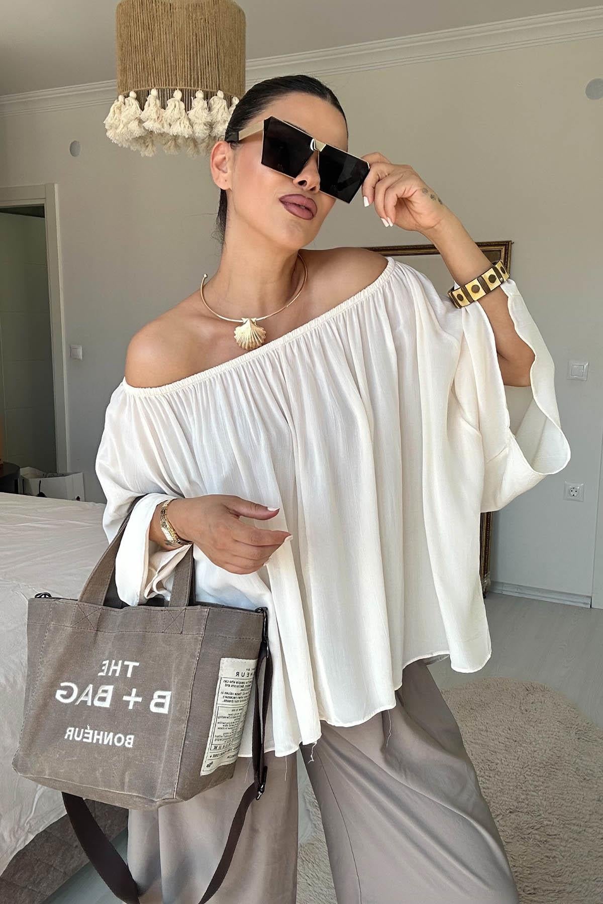 Eswomes Yaka Lastikli Yarasa Kol Oversize Bluz Ekru