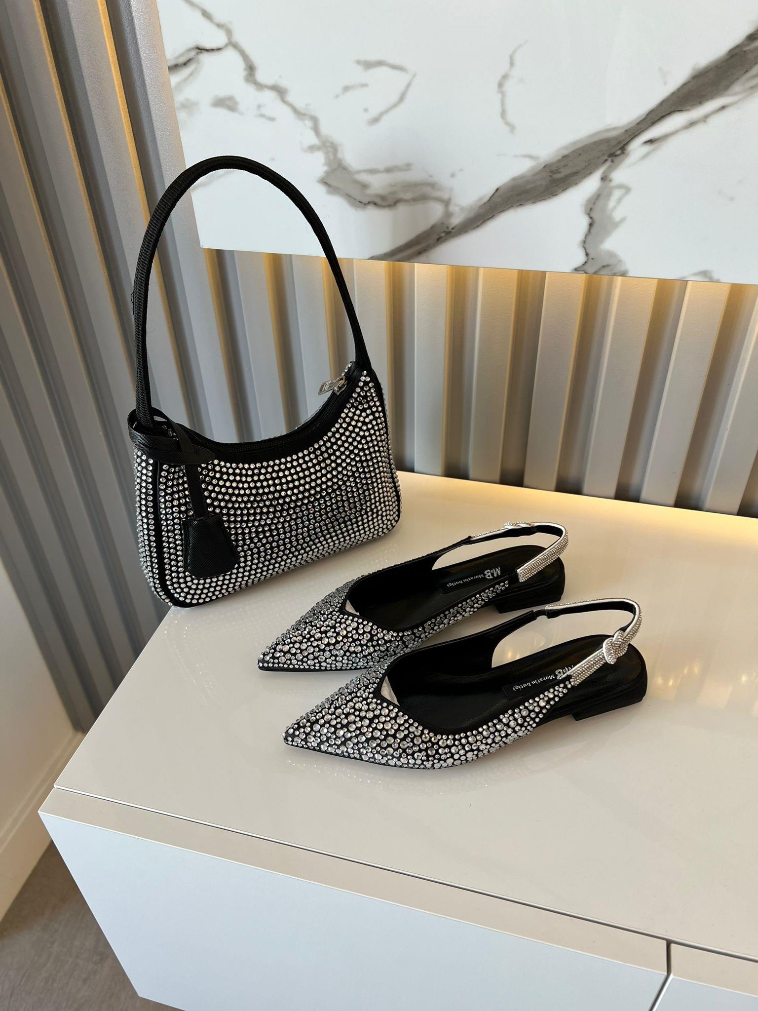 MİNAKA SİYAH SATEN TAŞ DETAY KOMBİN KADIN BABET