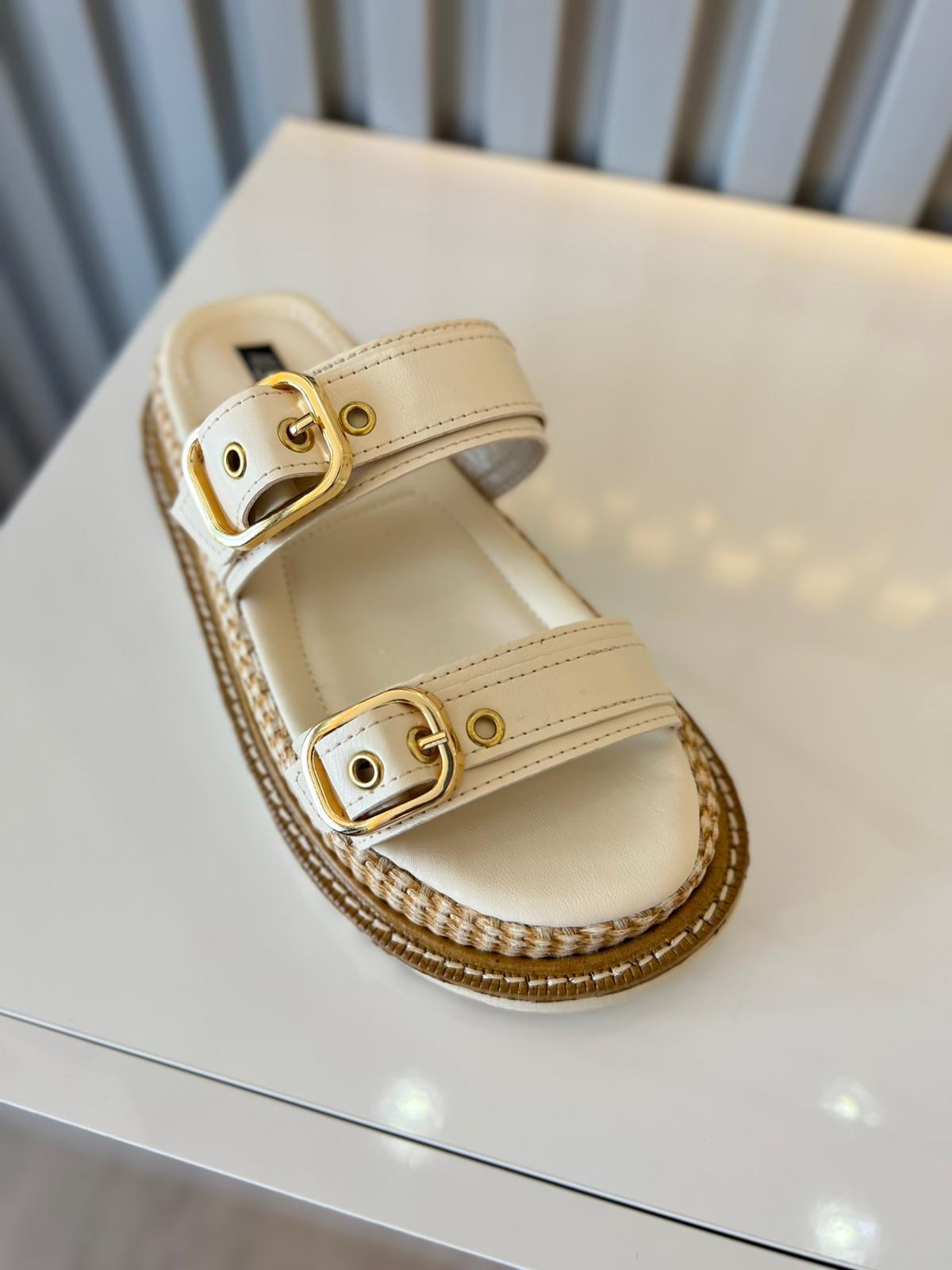 ROBİN BEJ  MAT KALIN TABAN DETAY ÇİFT TOKALI KADIN TERLİK