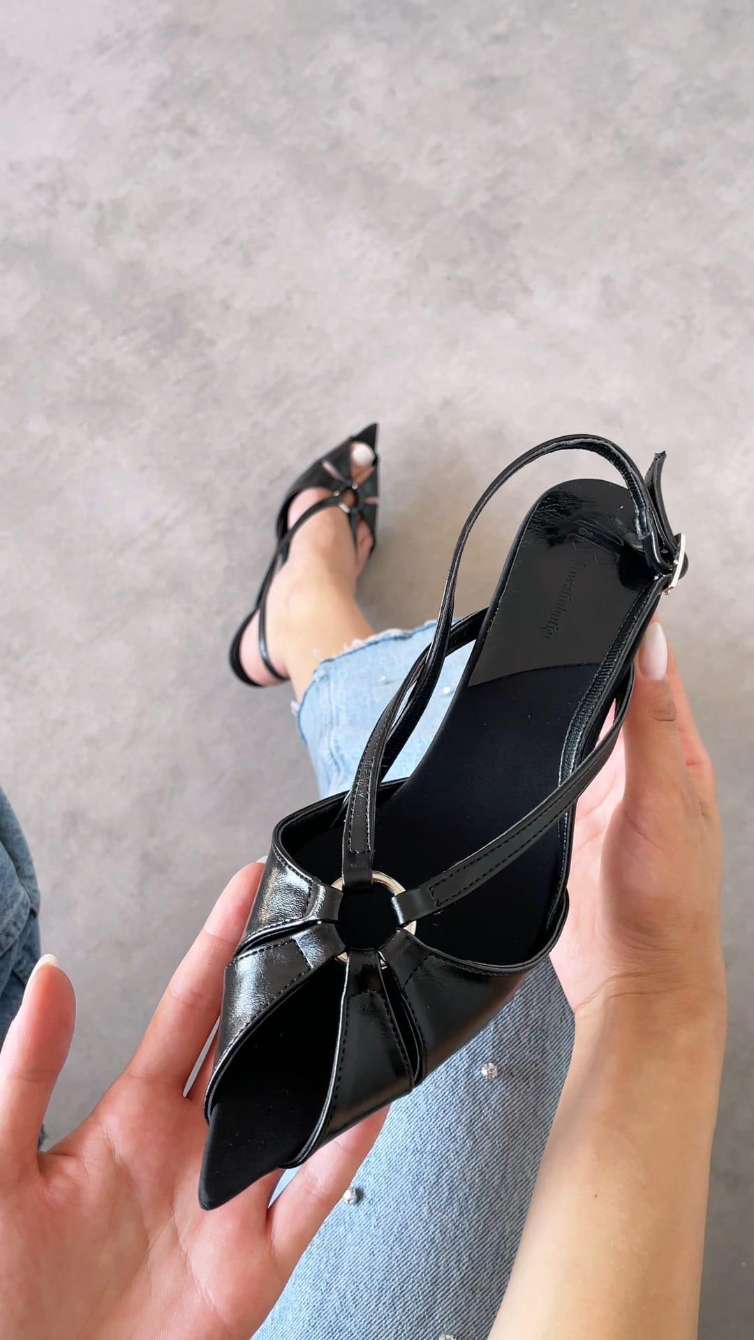 Siyah  Çapraz Bantlı İnce Topuklu Ayakkabı 5 cm