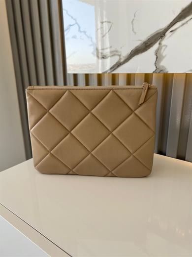  Bej Kapitone Şık Clutch  Zarif ve Minimal Tasarım