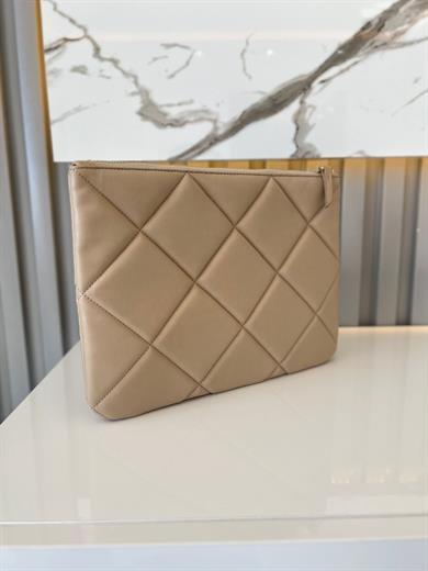  Bej Kapitone Şık Clutch  Zarif ve Minimal Tasarım