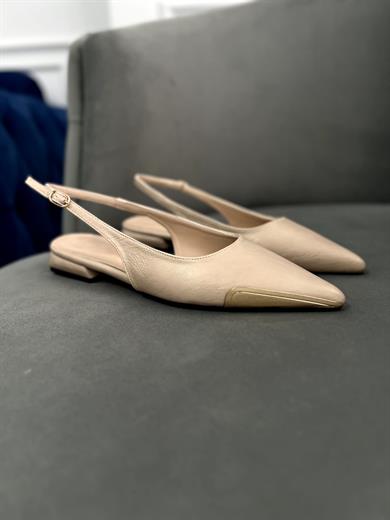 bej gold uç detaylı babet . Şık, rahat ve tam kalıptır. 36–43 numara.