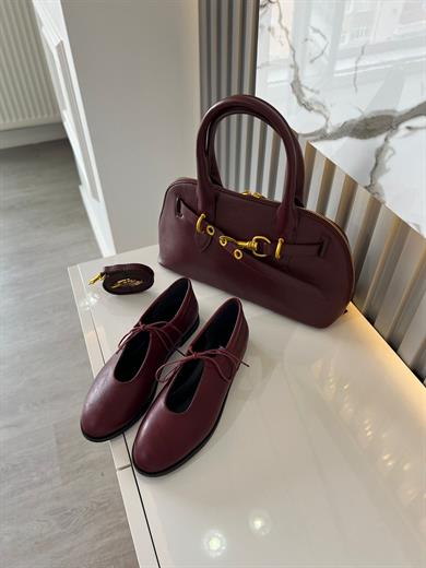 bordo  kadın ayakkabısı.ve kombin çanta 