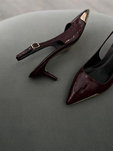 Bordo renk 5 CM topuklu şık kadın ayakkabı. 36-43 numara.