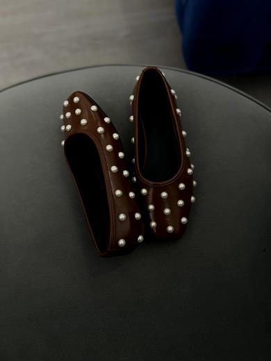 İnci detaylı taba babet. Şık ve rahat tasarım. 36–43 numara arası