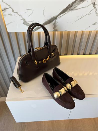 kombin Loafer acı kahve   süet görünümlü ayakkabı.ve mat  çanta 