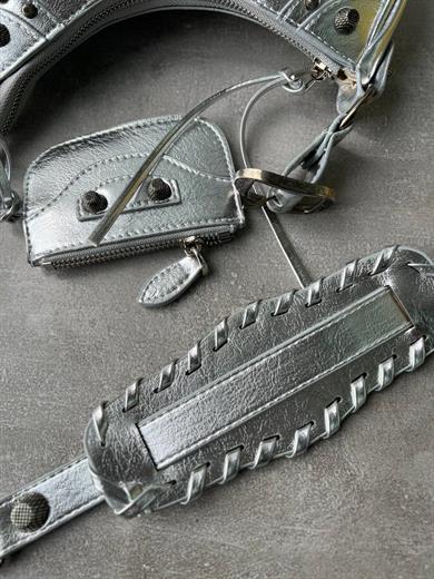 LİKE TOKALI GÜMÜŞ KADIN ÇANTA