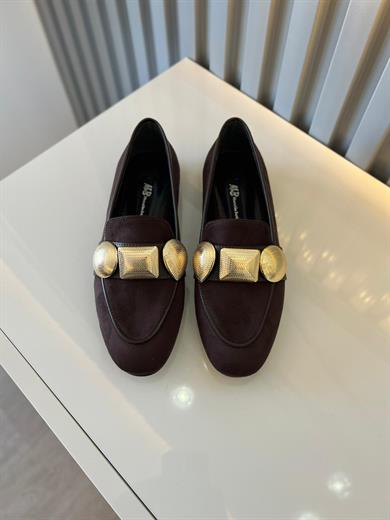 Loafer acı kahve süet görünümlü ayakkabı.Gold detaylı metal .36 ve 43 arası
