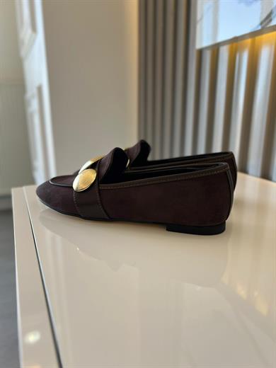 Loafer acı kahve süet görünümlü ayakkabı.Gold detaylı metal .36 ve 43 arası