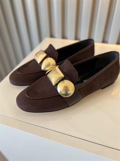 Loafer acı kahve süet görünümlü ayakkabı.Gold detaylı metal .36 ve 43 arası