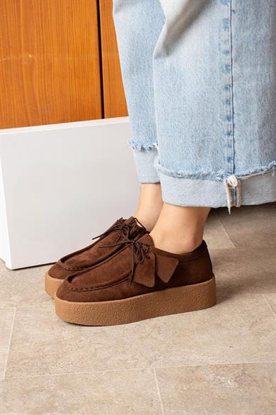 Loafer kahve süet görünümlü ayakkabı;  4 cm kalın tabanı, rahat yapısı 