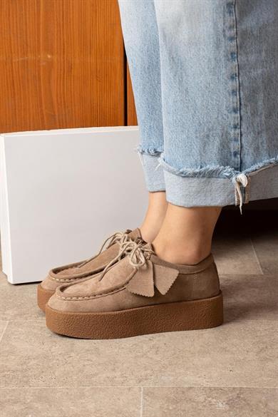 Loafer vizon süet görünümlü ayakkabı;  4 cm kalın tabanı, rahat yapısı 