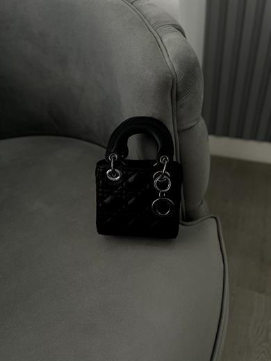 Mini Siyah Çanta – Mat Deri Zincir Askılı