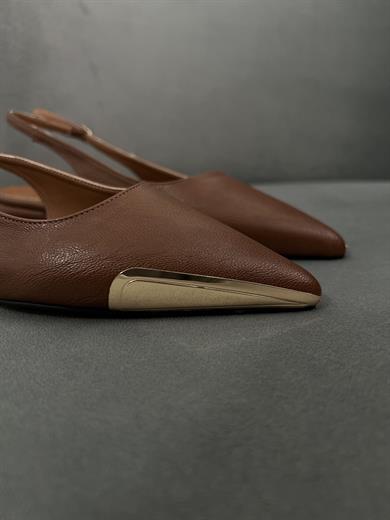 taba gold uç detaylı babet . Şık, rahat ve tam kalıptır. 36–43 numara.