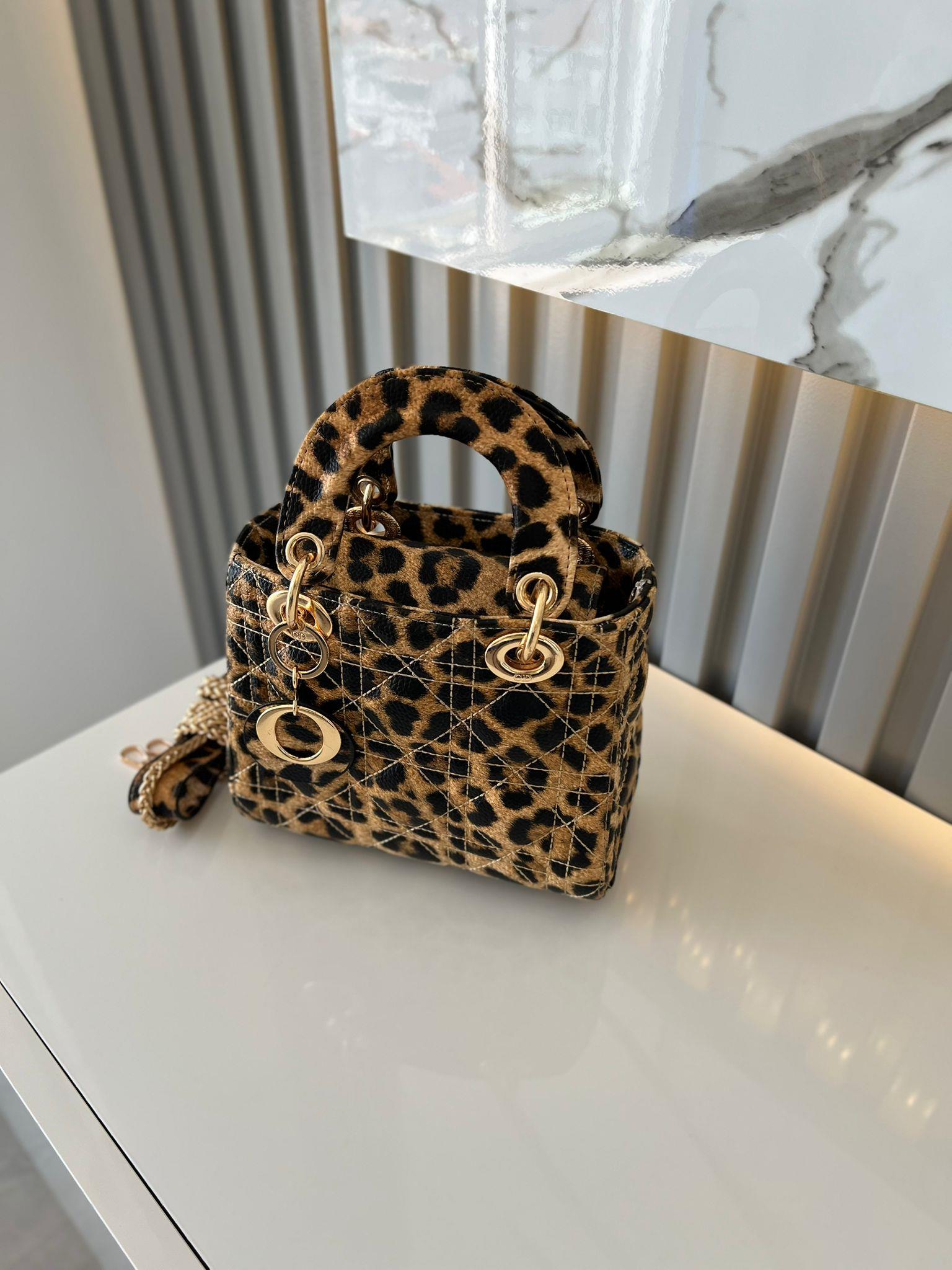  MAT LEOPAR KADIN ÇANTA 