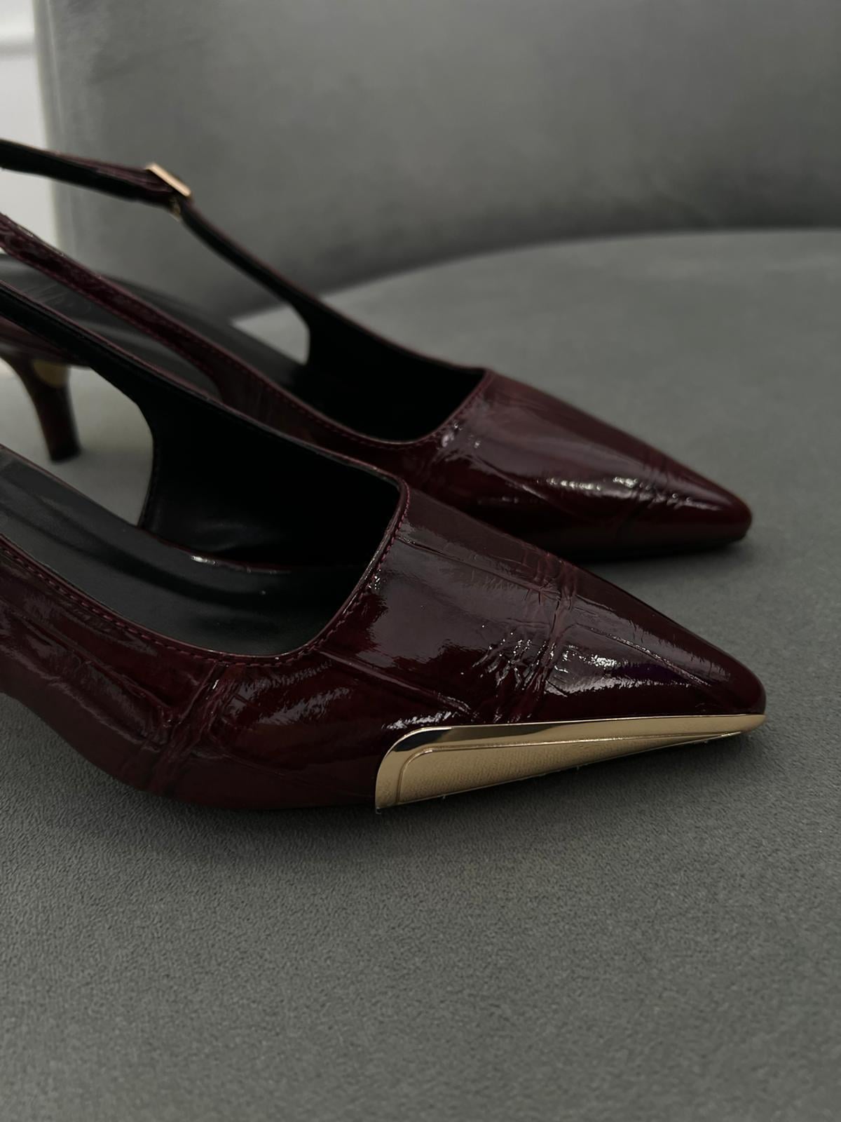Bordo renk 5 CM topuklu şık kadın ayakkabı. 36-43 numara.