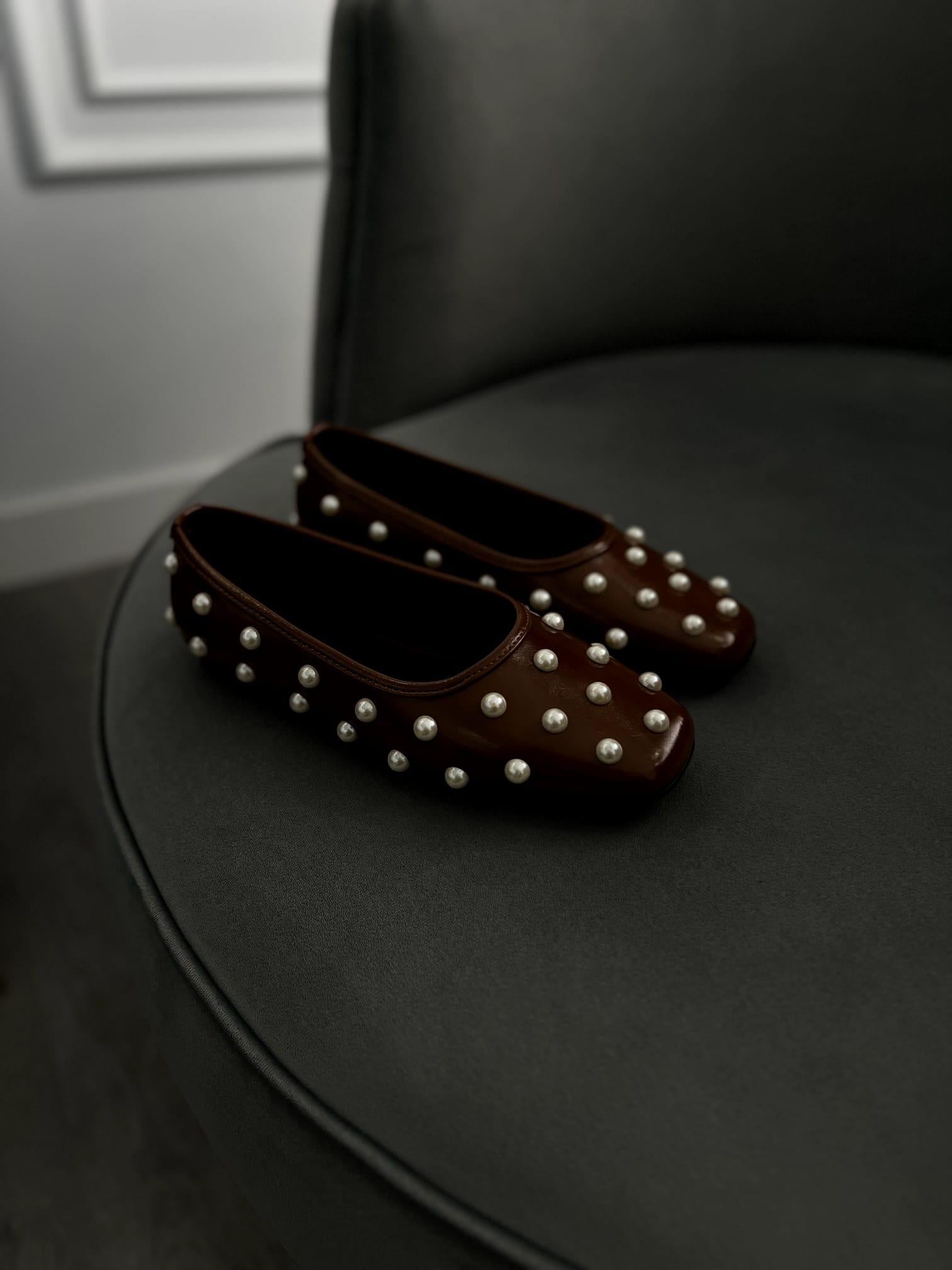 İnci detaylı taba babet. Şık ve rahat tasarım. 36–43 numara arası