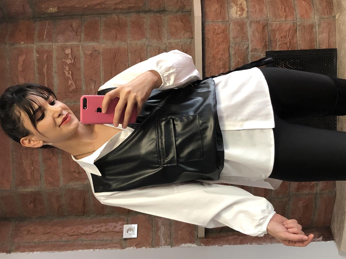 Deri Detaylı Gömlek