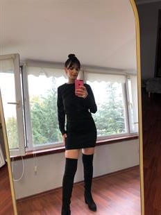 Büzgü Detaylı Elbise