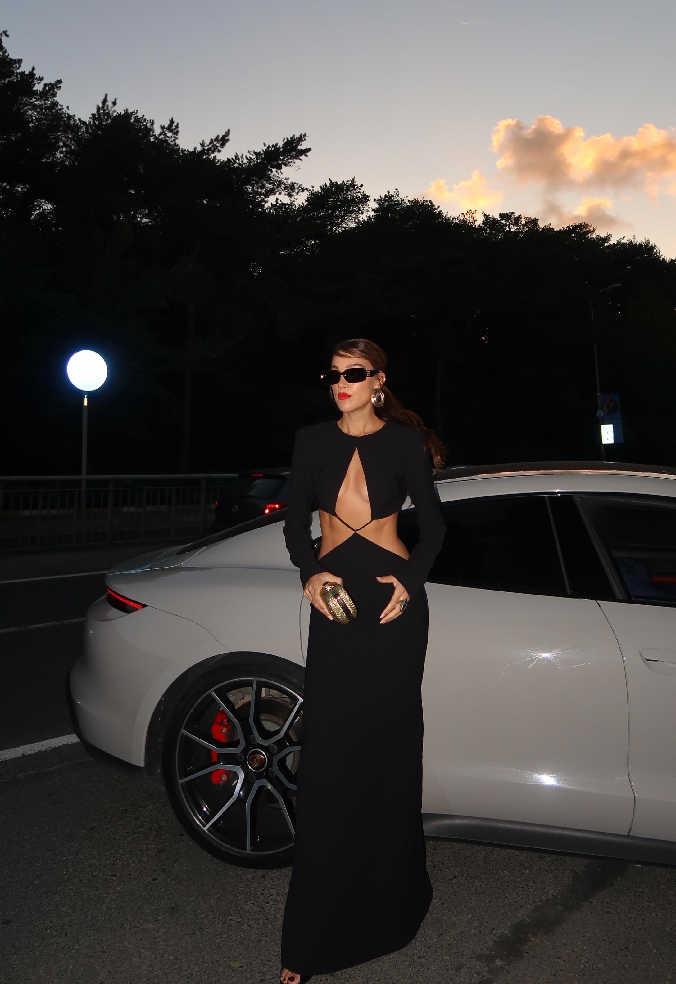 Minerva Elbise Siyah