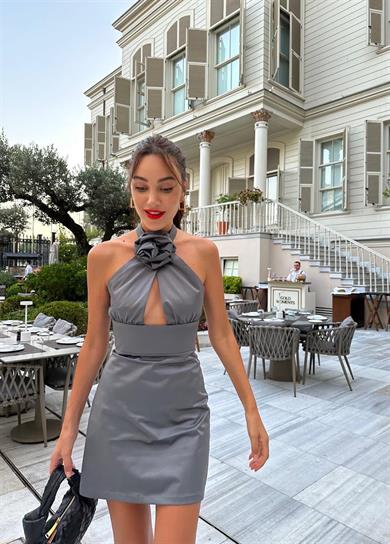 Boyun Detaylı Elbise Gri