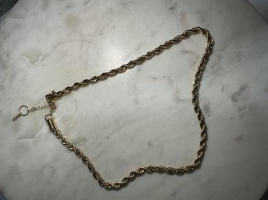 Burgu Kolye
