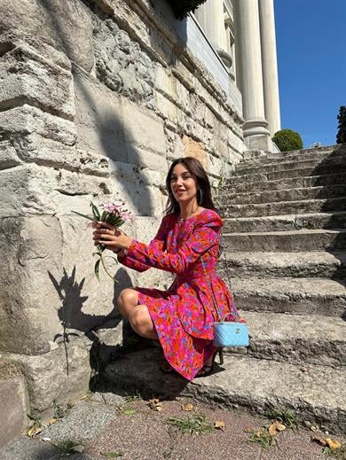 Desenli Vatkalı Elbise Desenli