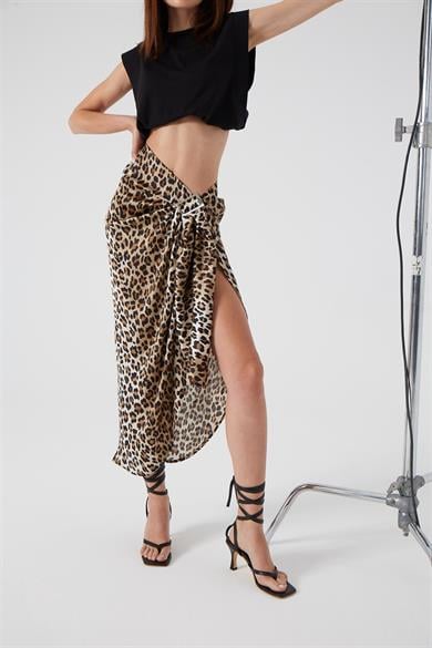 Parmak Arası Topuklu Sandalet Siyah