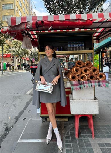 Pelerin Detaylı Ceket Elbise Çizgili Gri