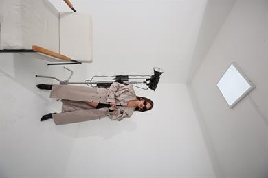 Yelek Detaylı Trençkot Bej