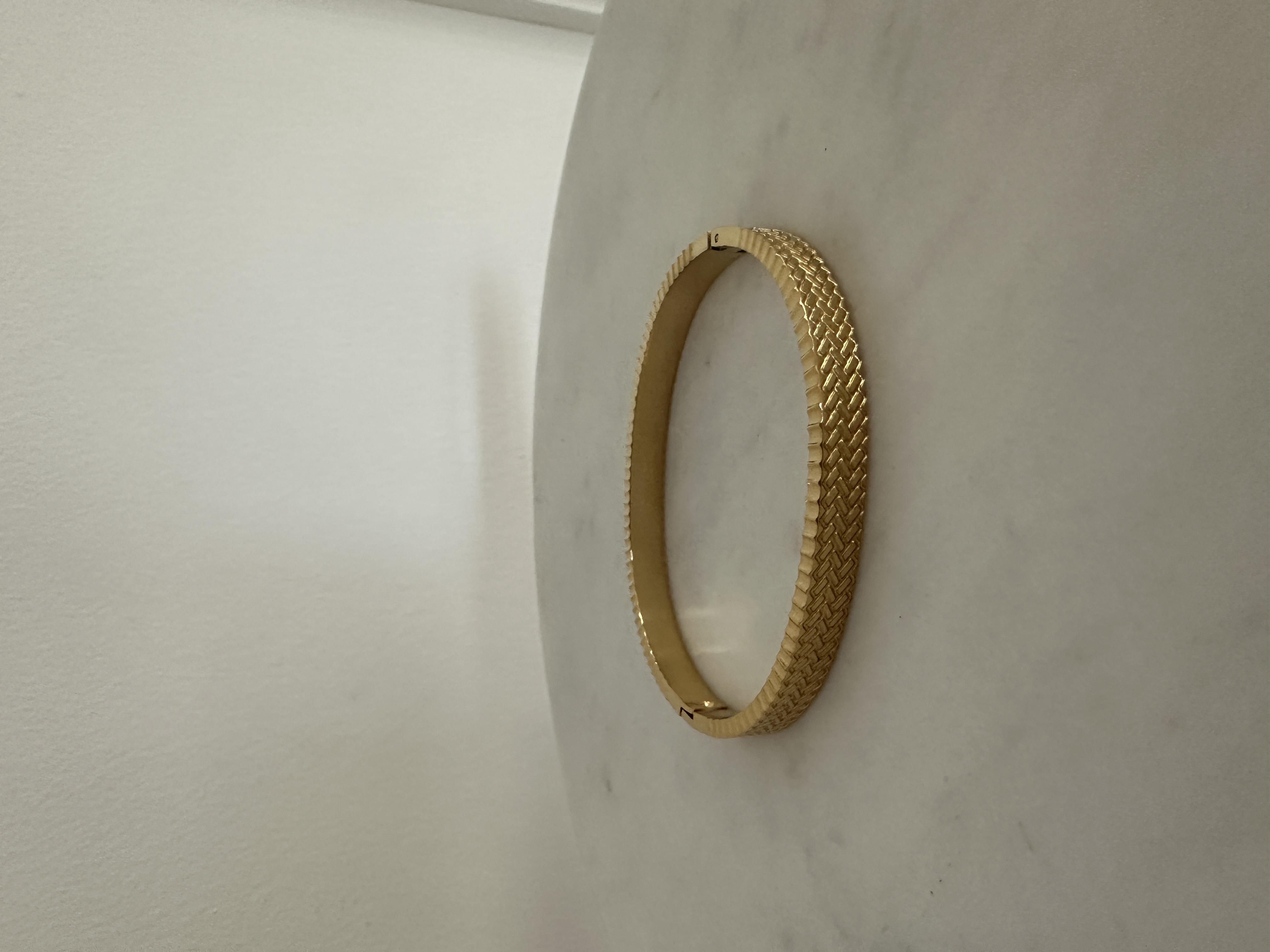 Gold Desenli Kelepce