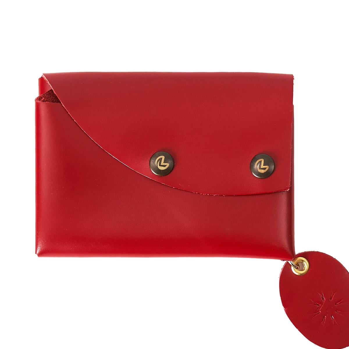 Lummbo, Kırmızı Pasaportluk