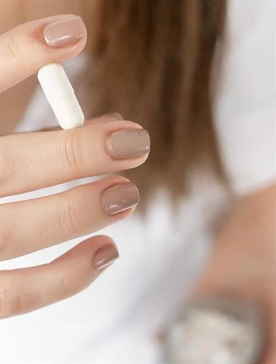 Insıde Out Hair Supplement Saç ve Tırnak Vitamini 30 Kapsül