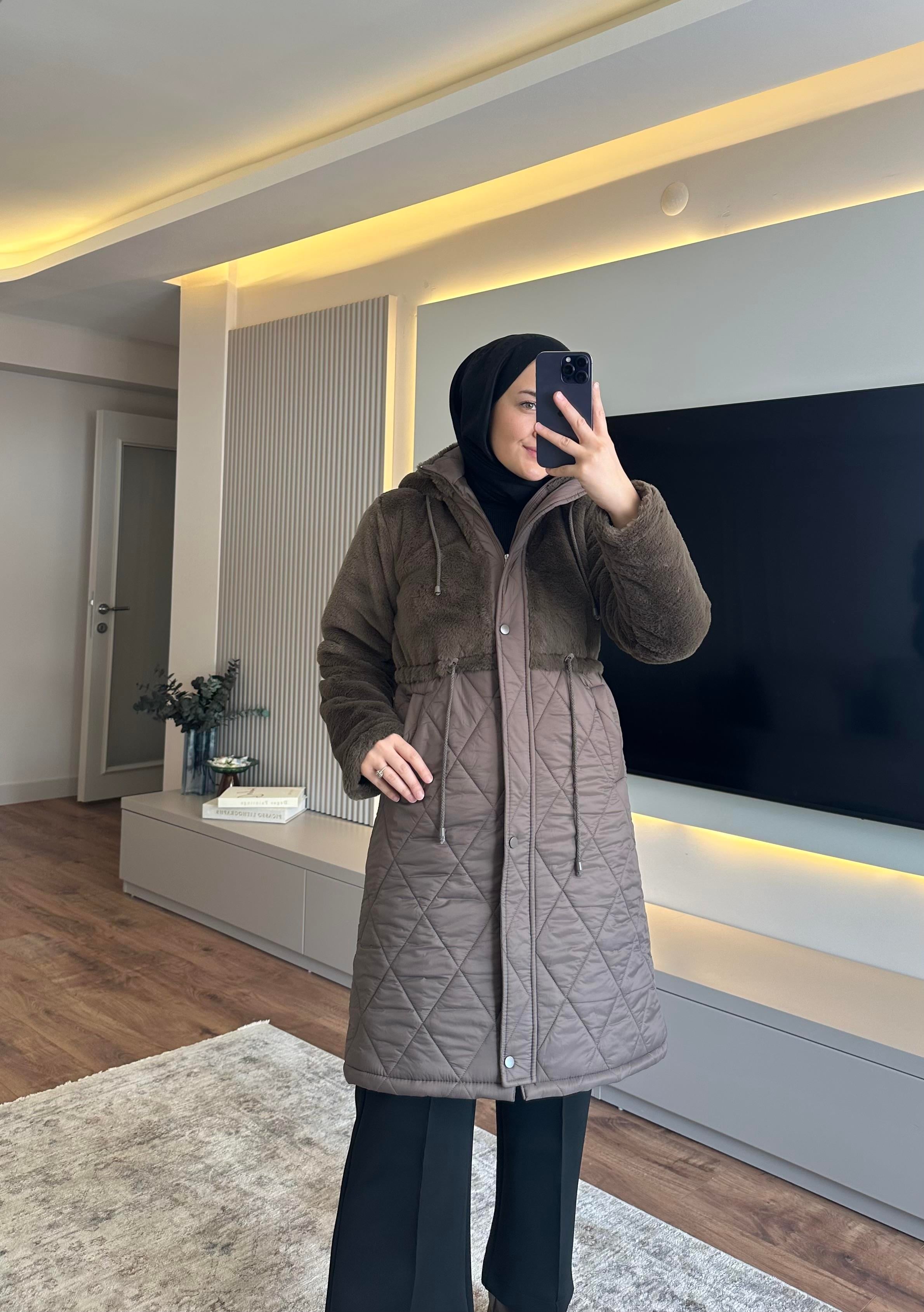 Kürk Detaylı Şişme Mont Kahve - MONT
