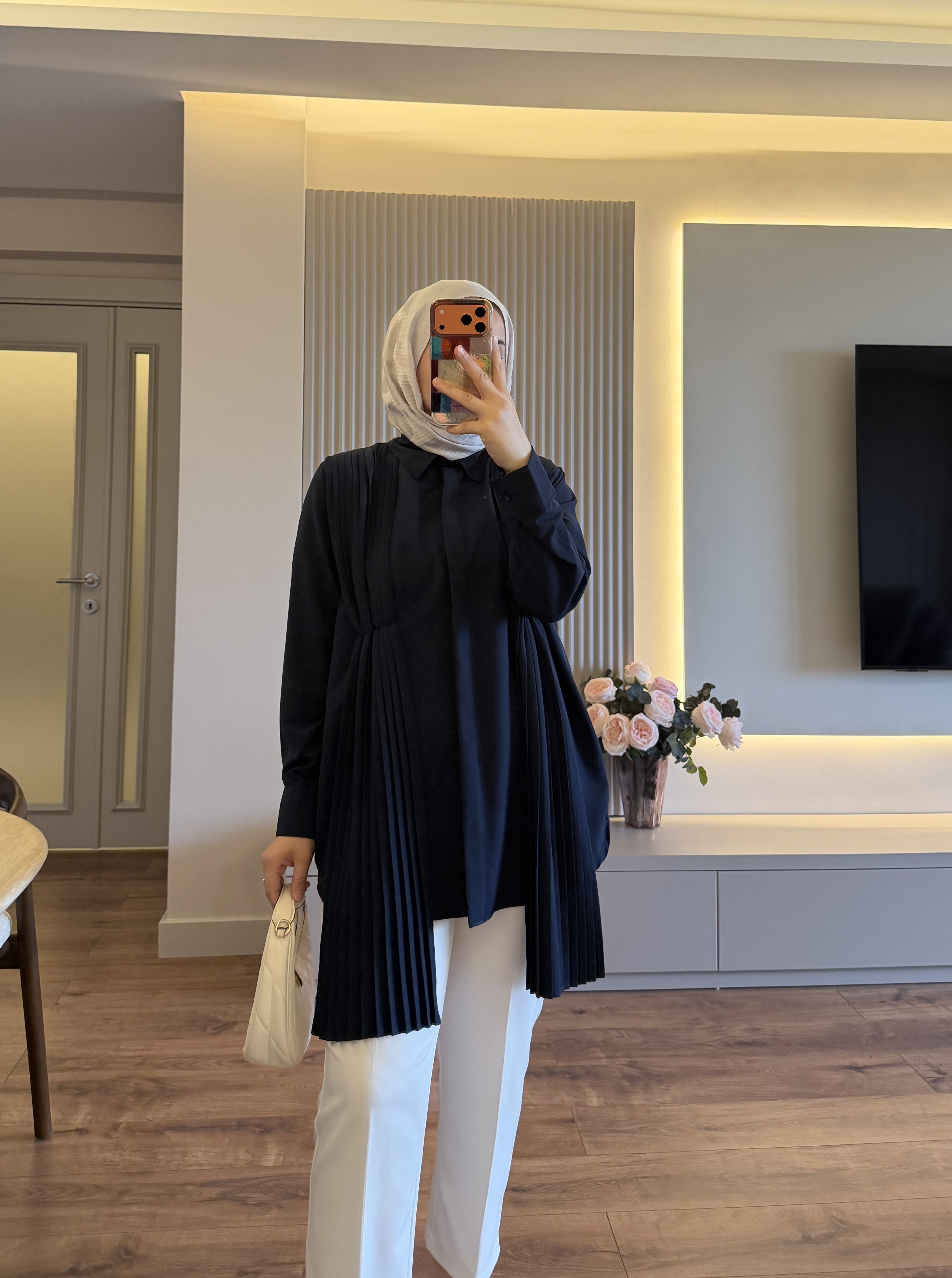 Önü Pilise Detaylı Gömlek Lacivert - GÖMLEK
