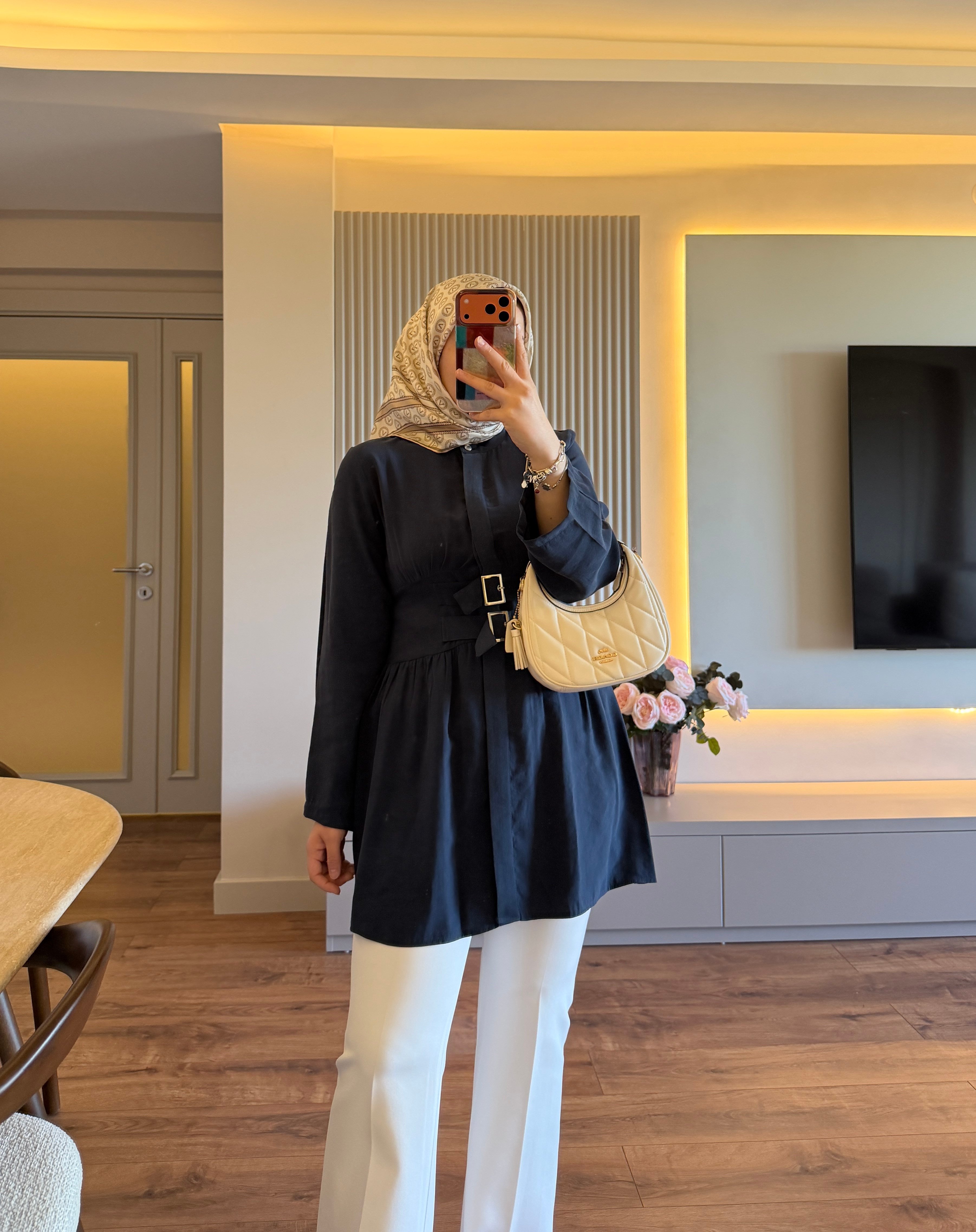 Tokalı Dökümlü Tunik Lacivert - TUNİK