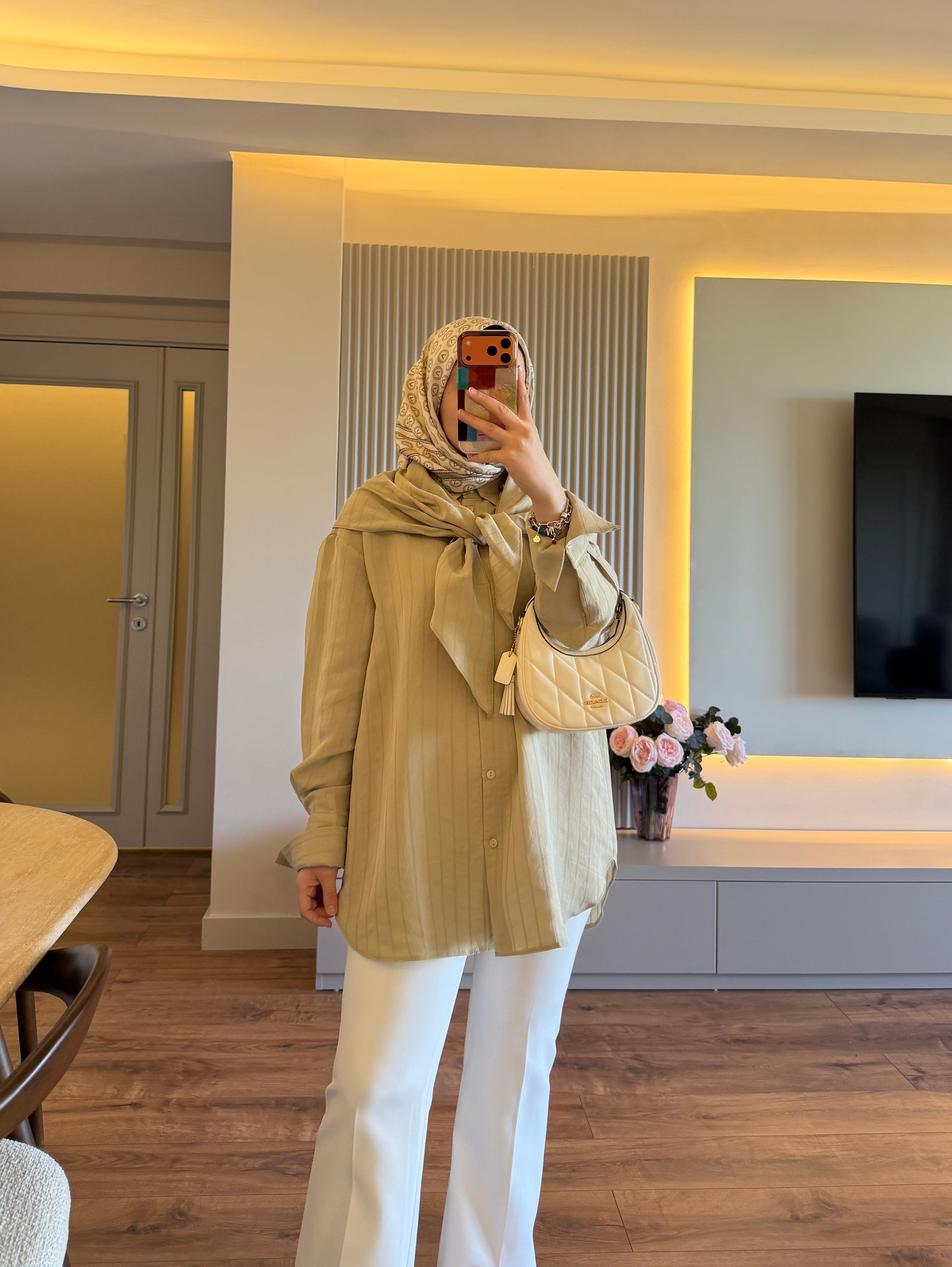 Viola Fular Detaylı Gömlek Kum Beji - GÖMLEK