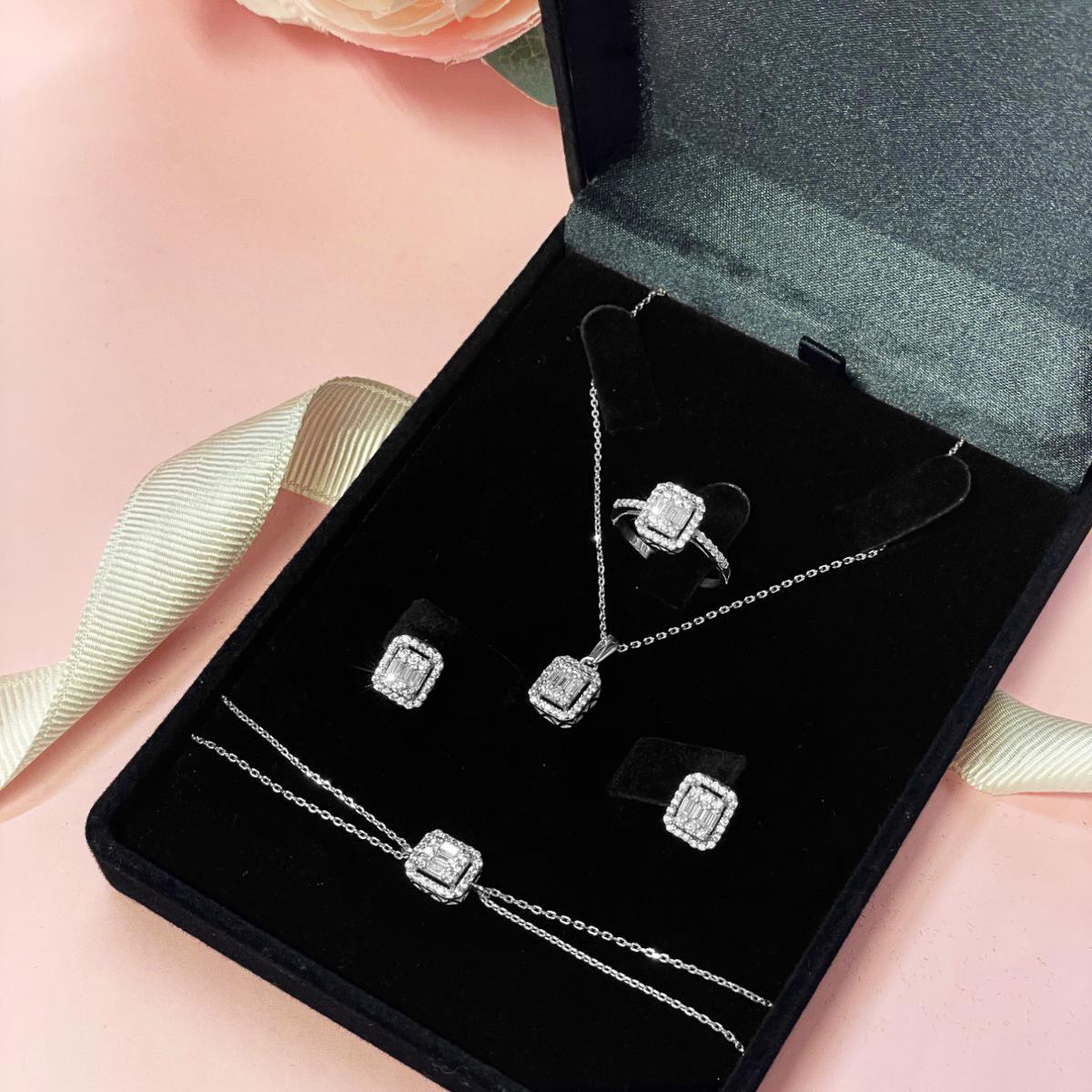 Baget Taşlı Altın Set FA 101 02 05 00