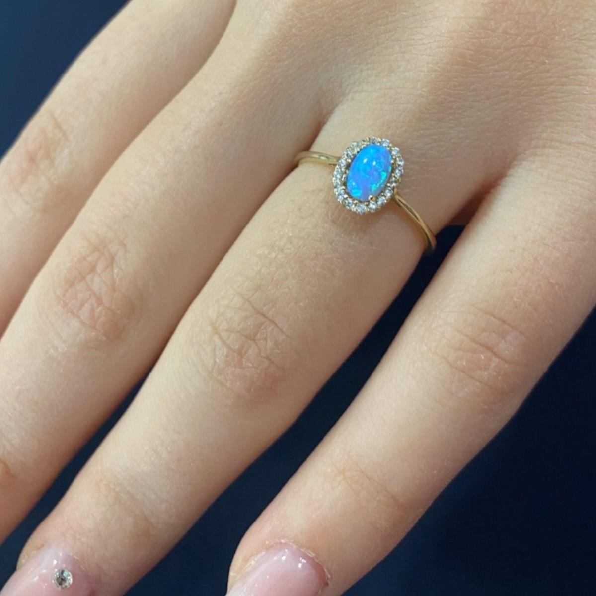 Opal Taşlı Altın Yüzük