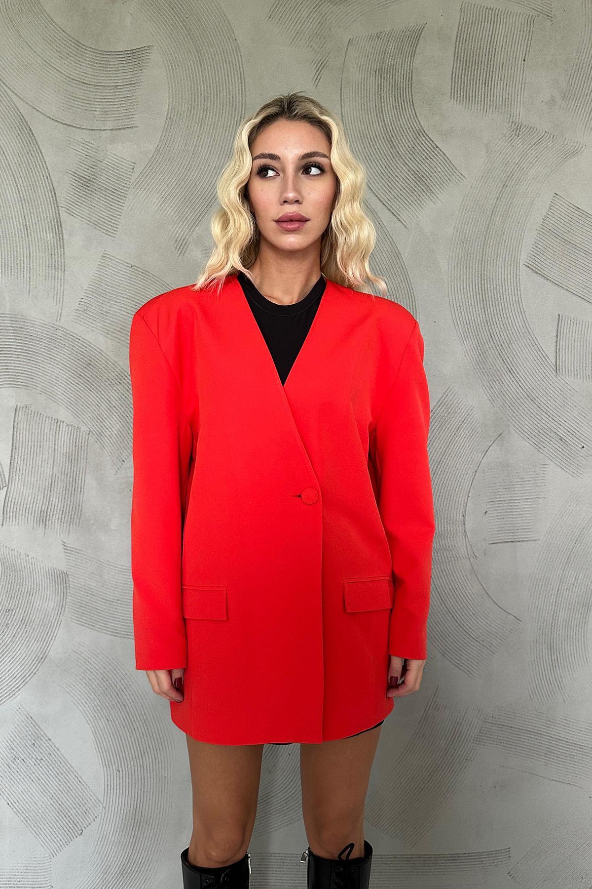 Eteği Lastikli Ceket