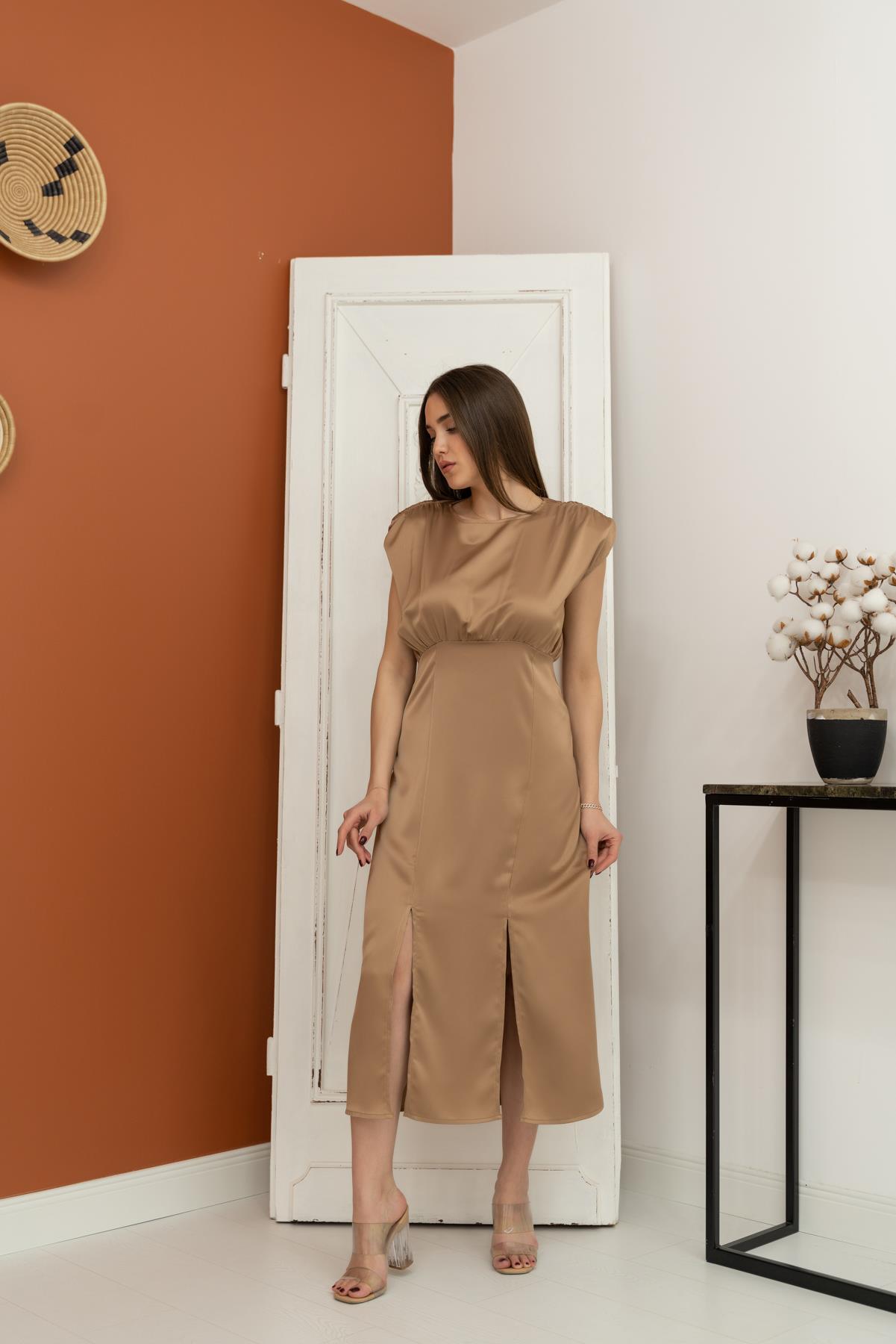 Eteği Yırtmaçlı Helen Elbise