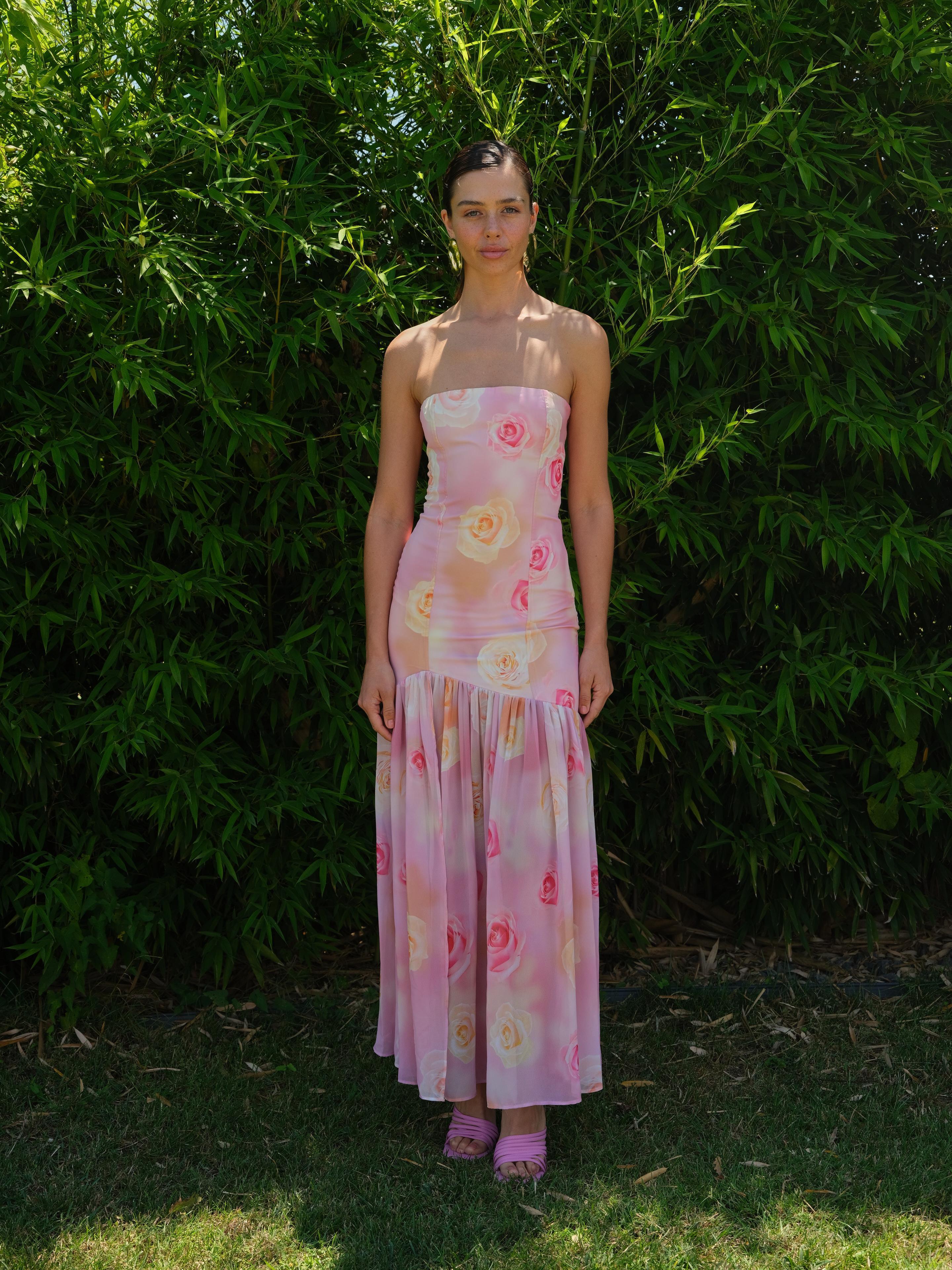 Vivian Elbise Pembe