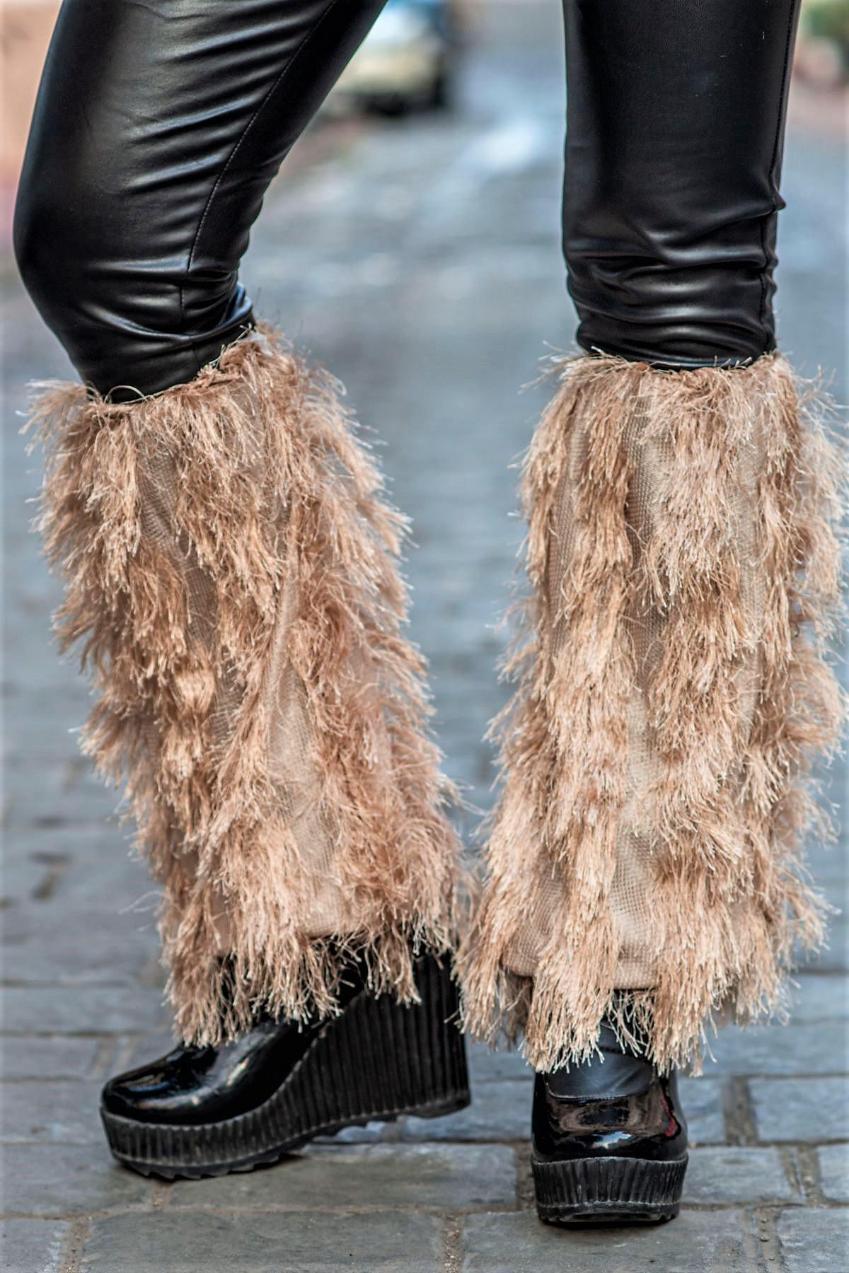 Bej Püsküllü Triko Tozluk