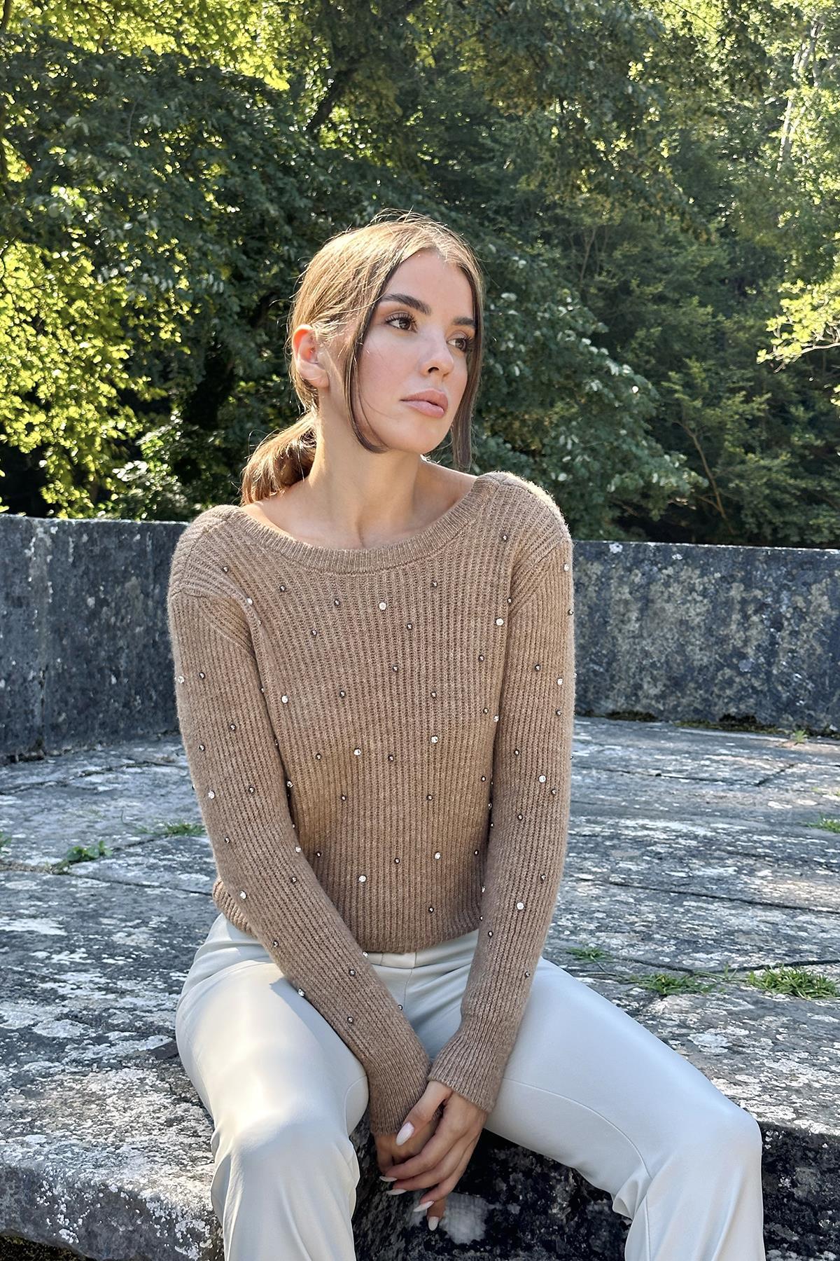 Boncuklu Triko Kazak